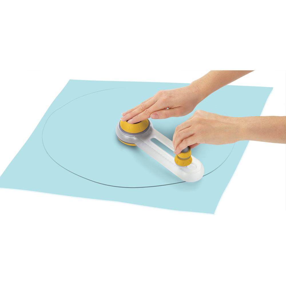 EK SUCCESS CIRCLE CUTTER