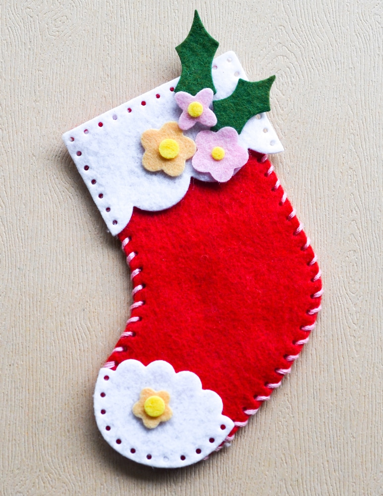 The Memory Box Die Stitchable Stocking