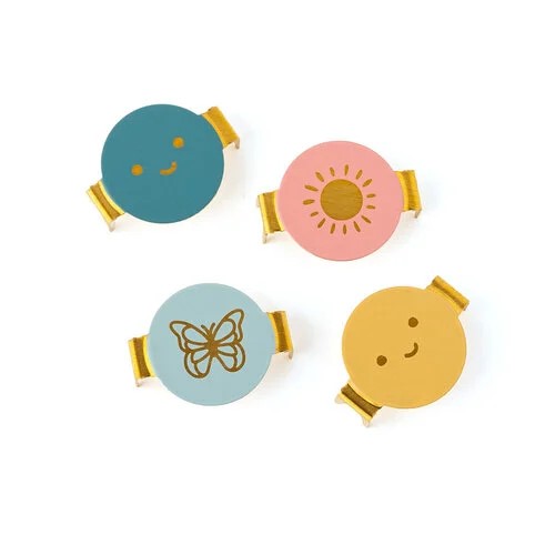 WE R CHARM STAPLER STAPLES MULTICOLOR ROUND WITH DESIGN