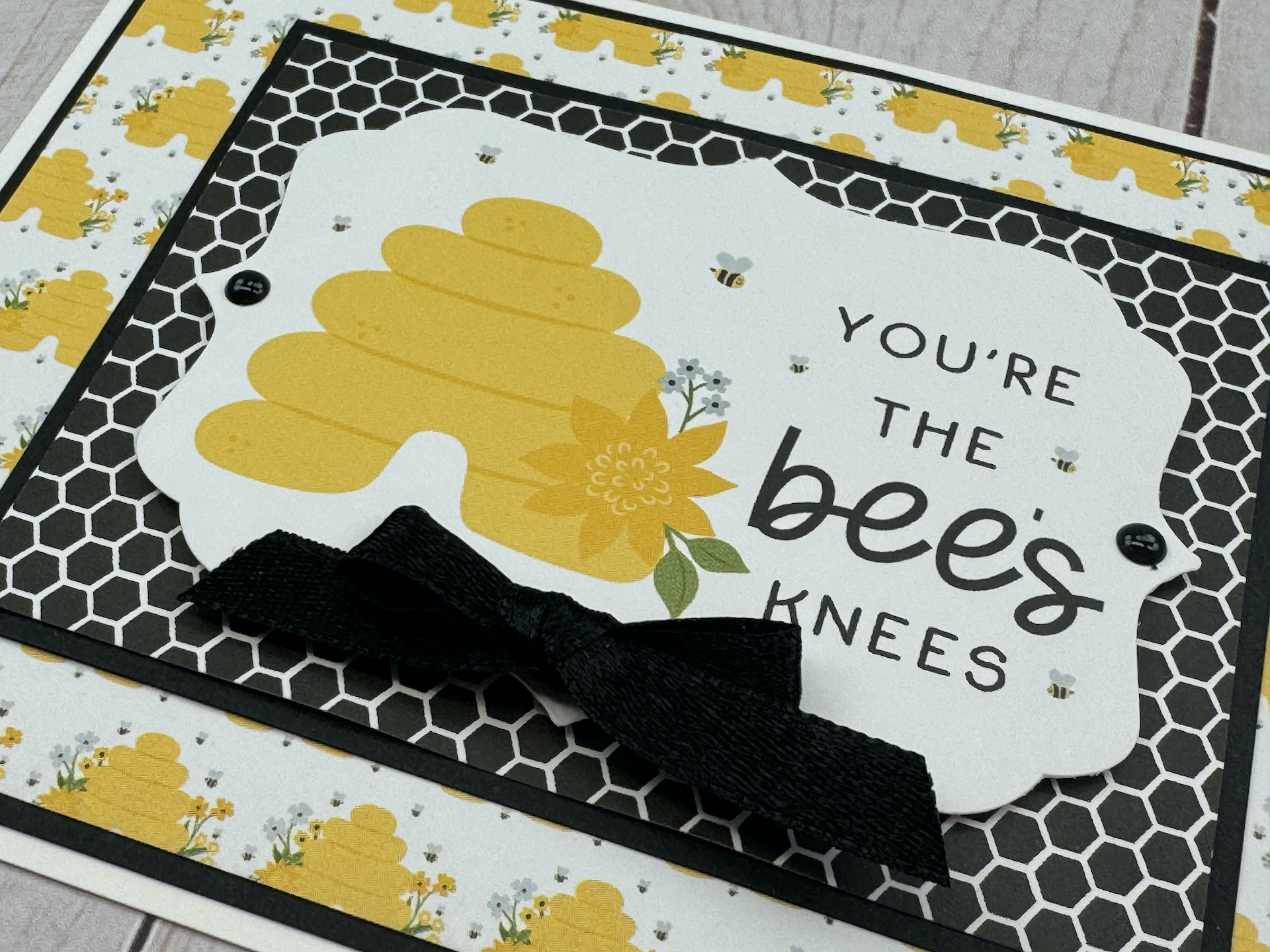 Echo Park Happy As Can Bee Card Kit